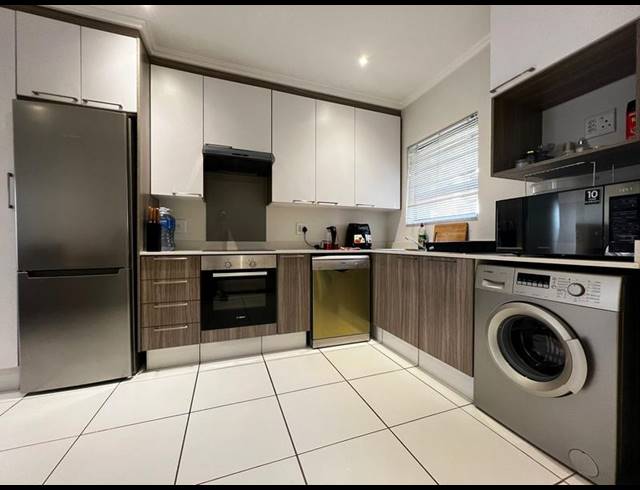 2 BEDROOM APARTMENT FOR SALE IN FOURWAYS